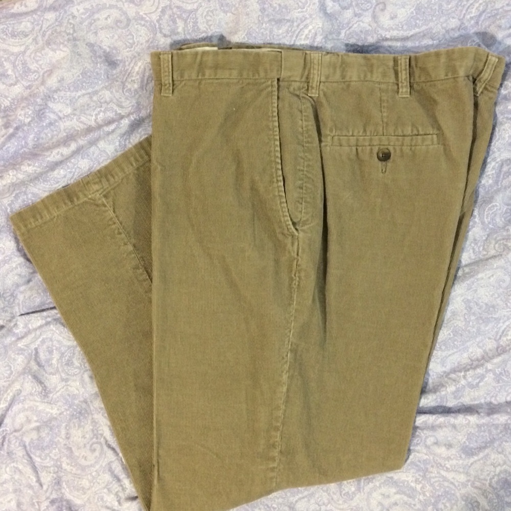 Haggar men’s size W40 L30 tan cotton corduroy pant